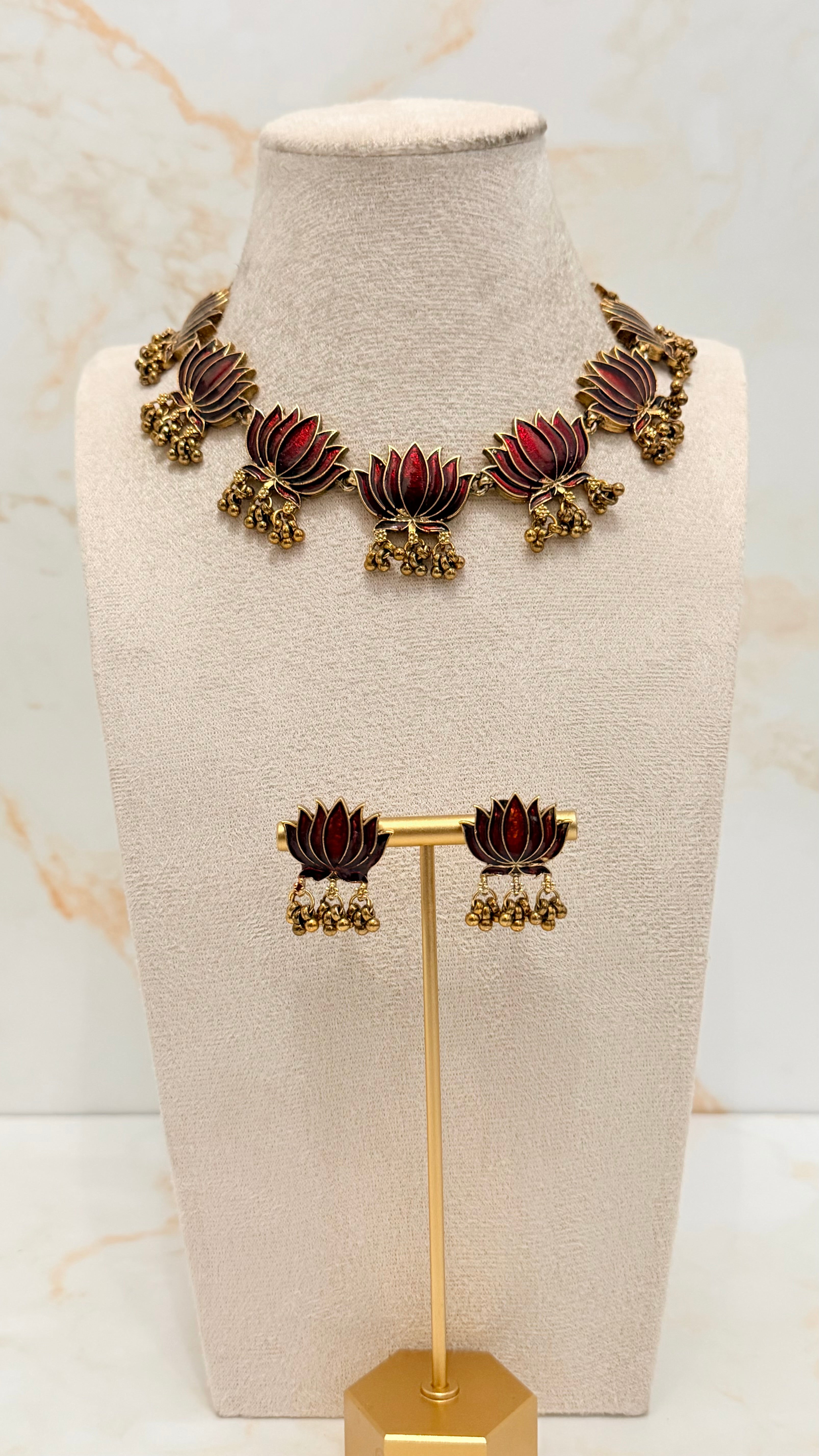 Lotus Necklace Set
