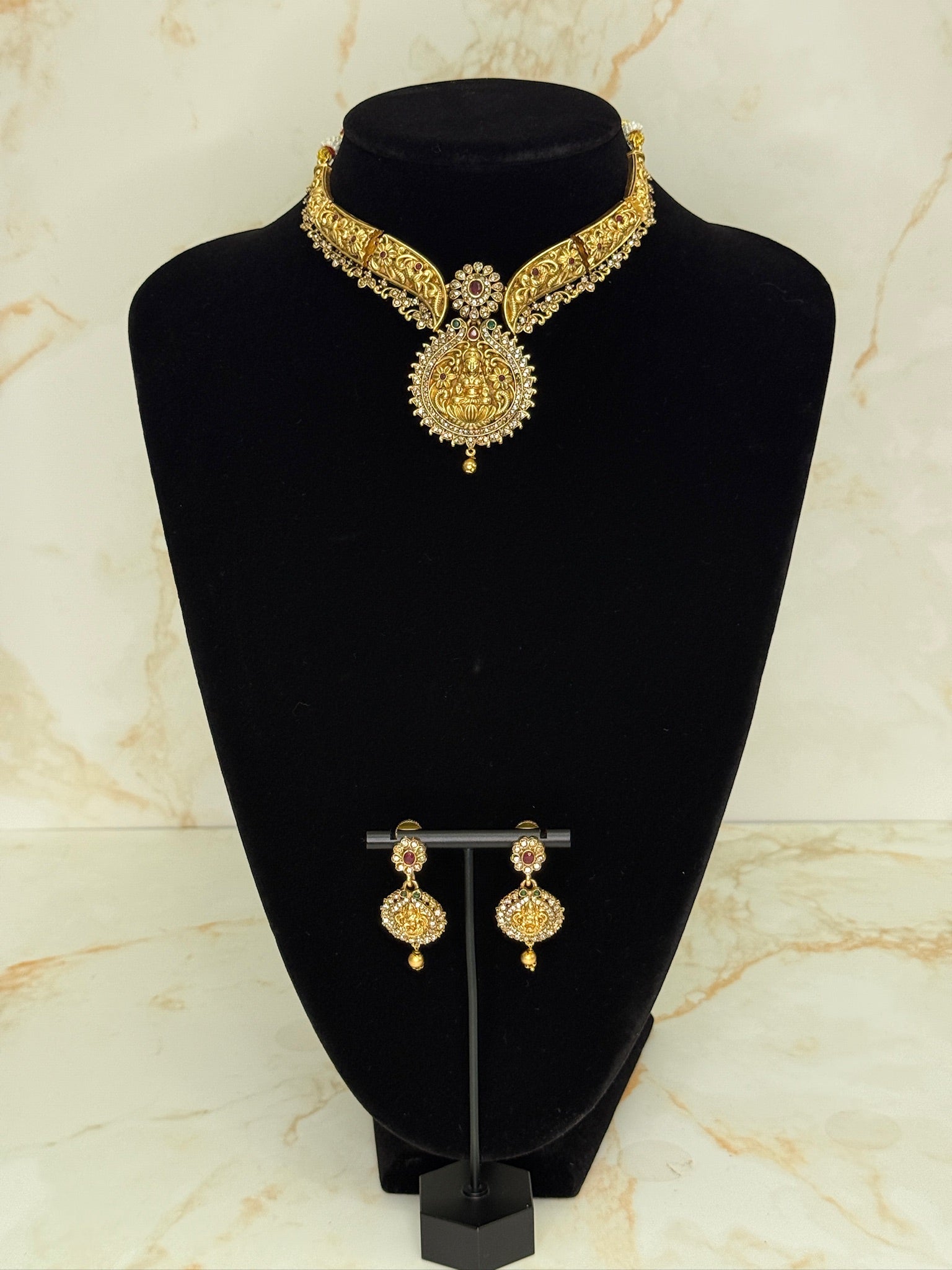 Temple Necklace Set