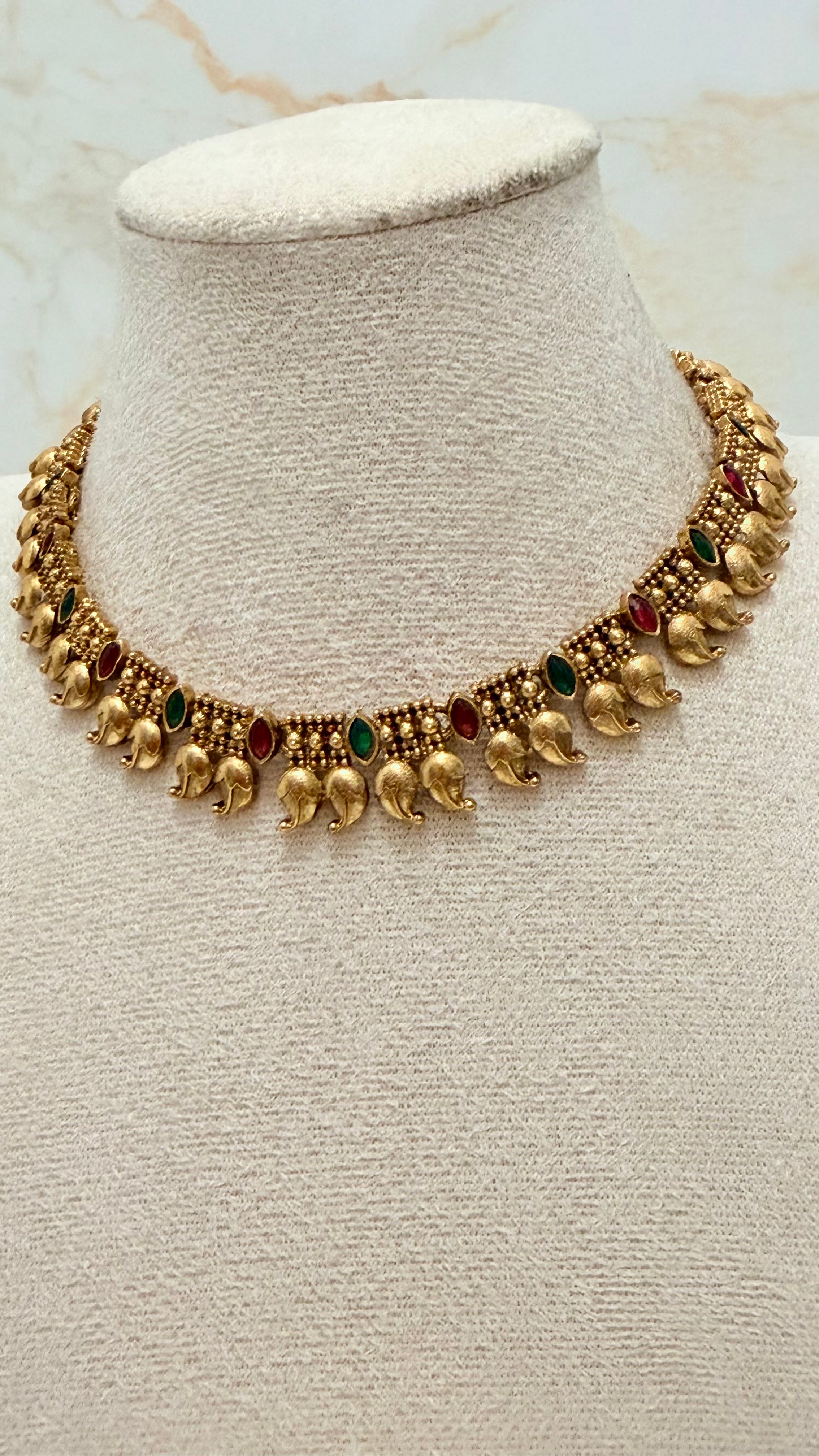 Mango Necklace Set