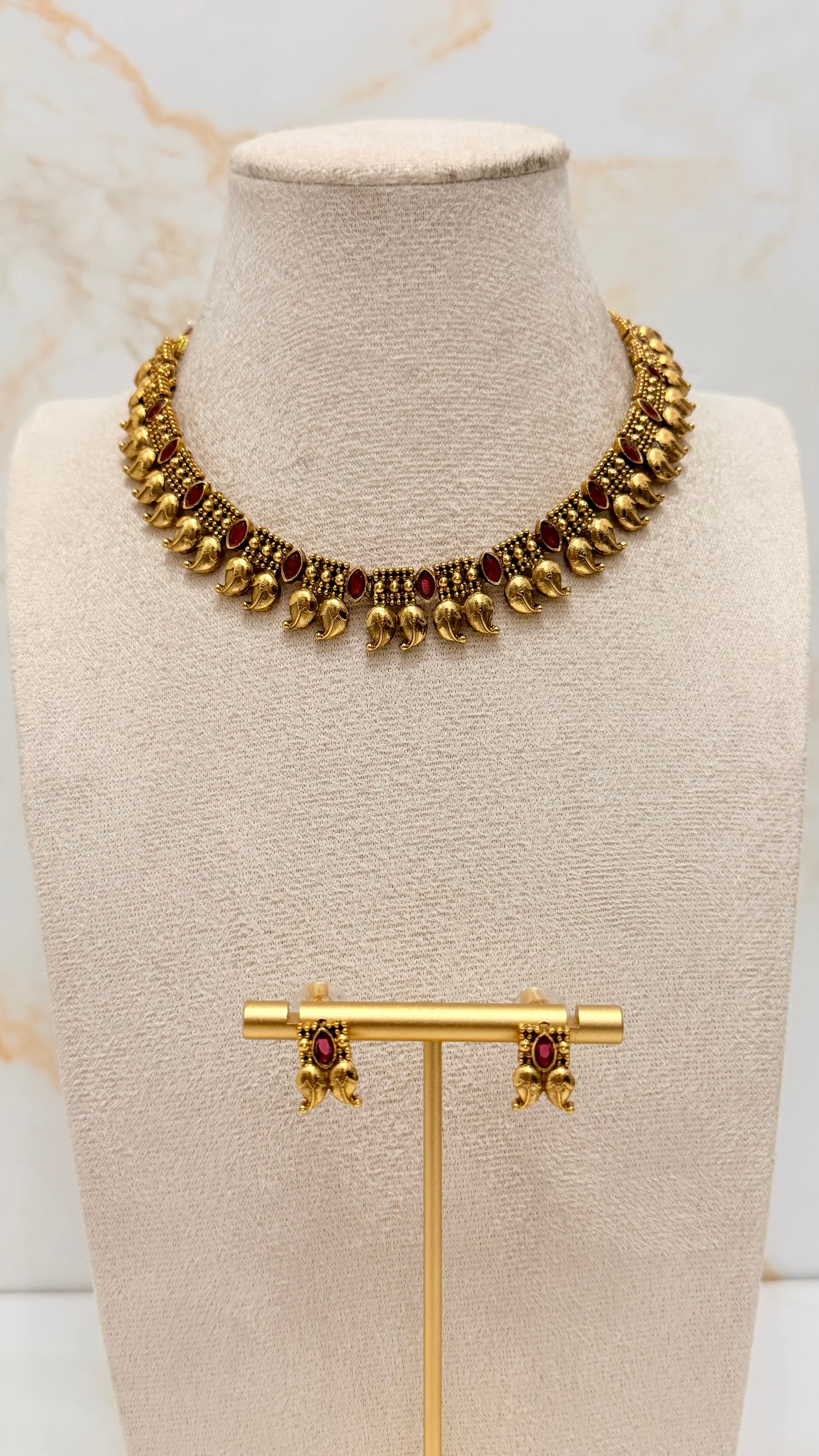 Mango Necklace Set