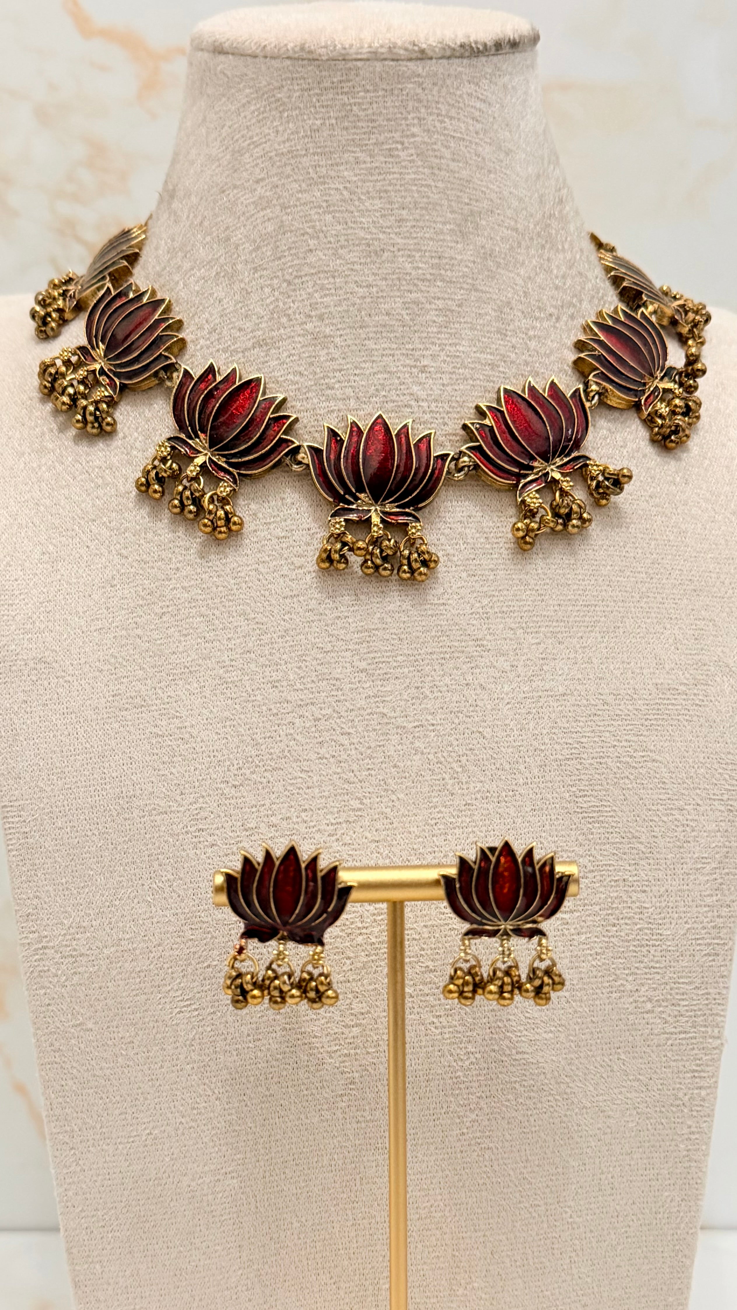 Lotus Necklace Set