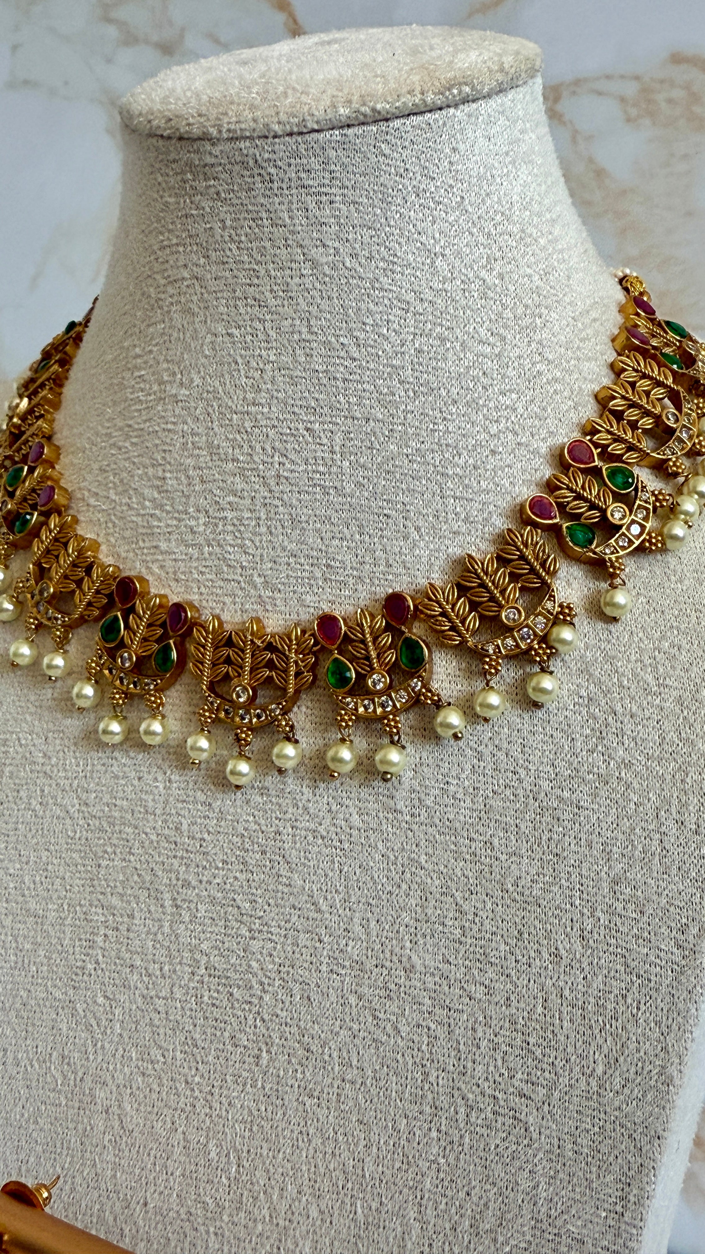 Premium Floral Necklace Set