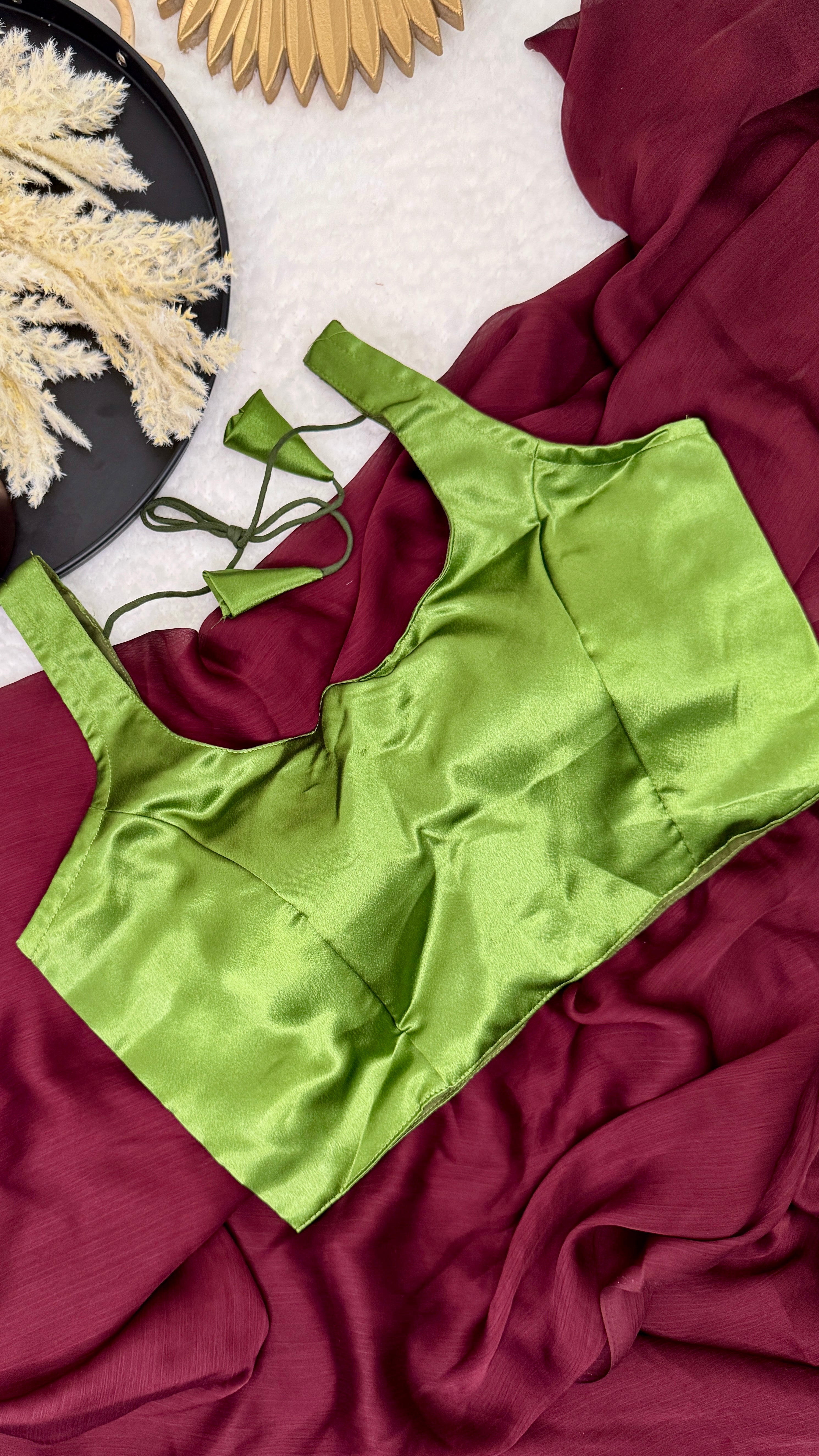 Sleevless Blouse