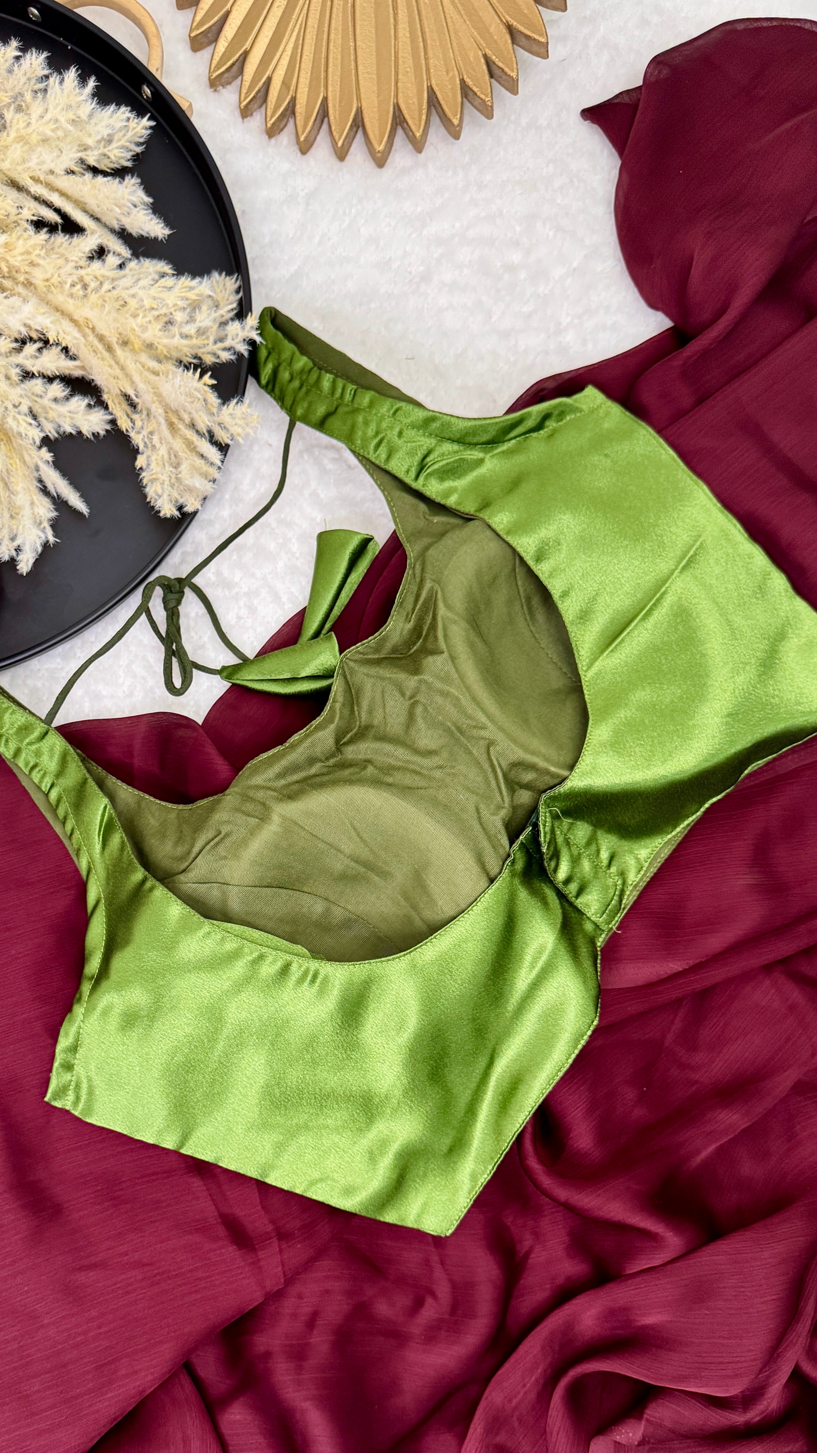 Sleevless Blouse