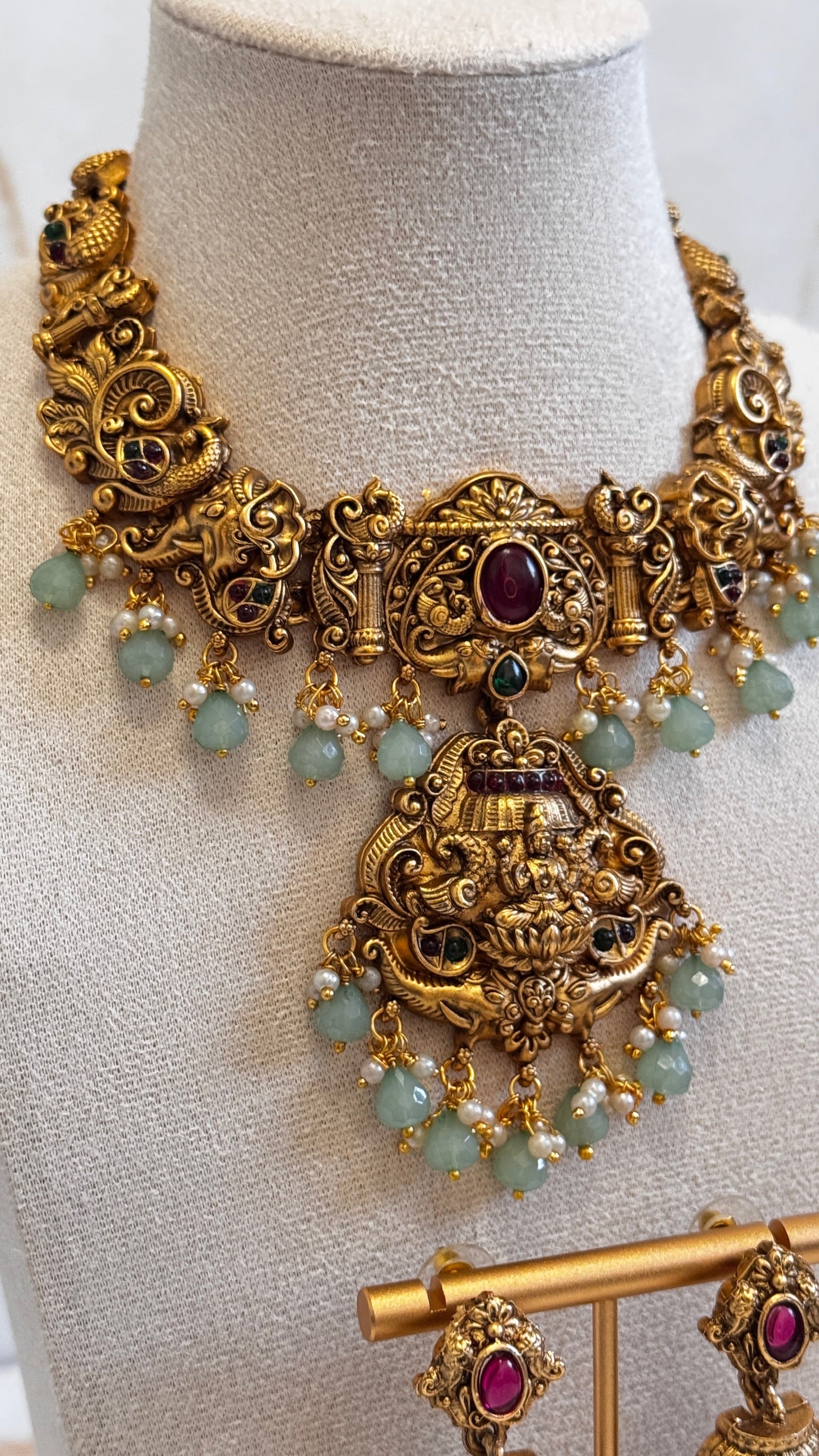 Premium Temple Antique Neckpiece Set