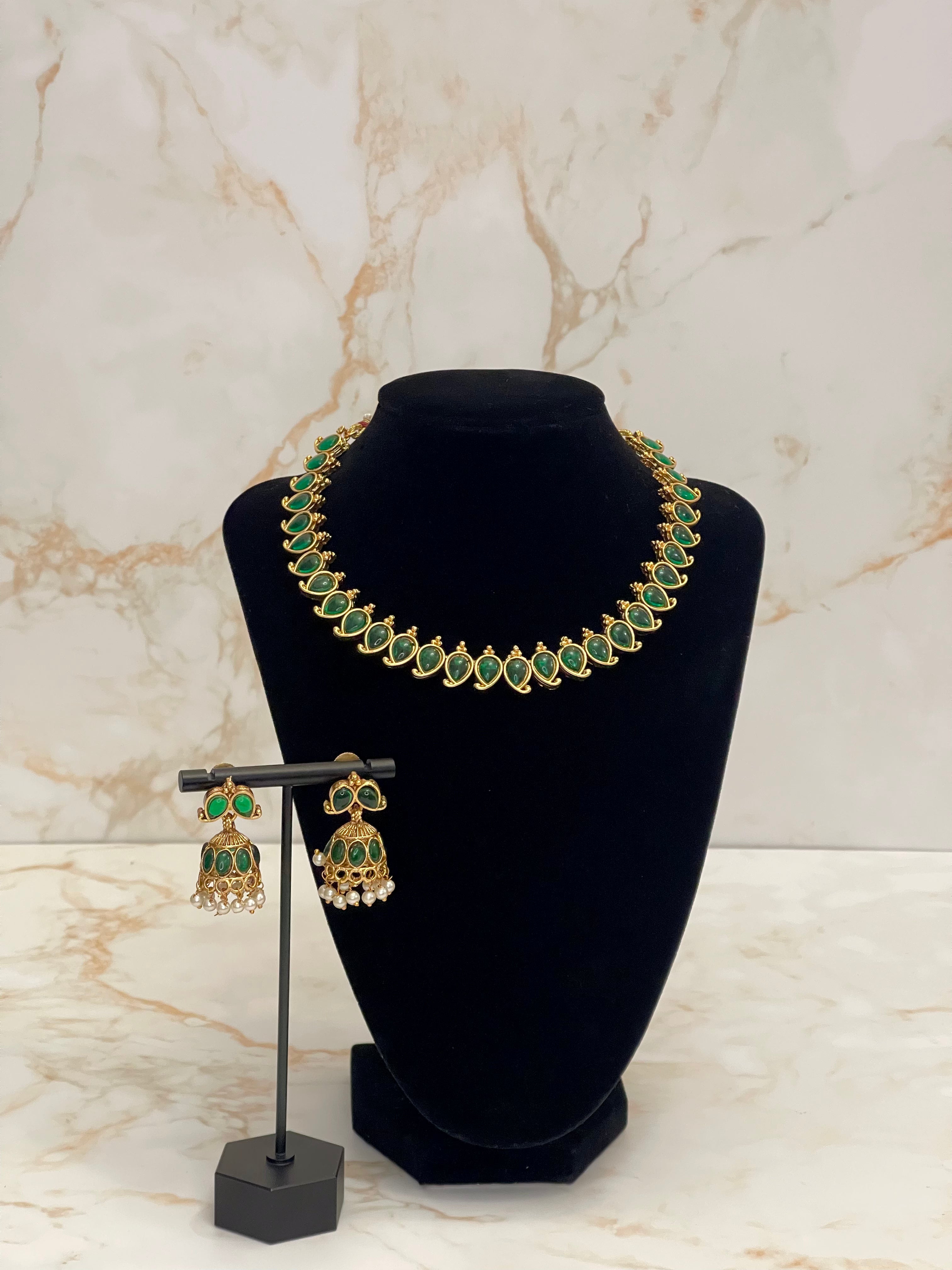 Green Mango Necklace Set