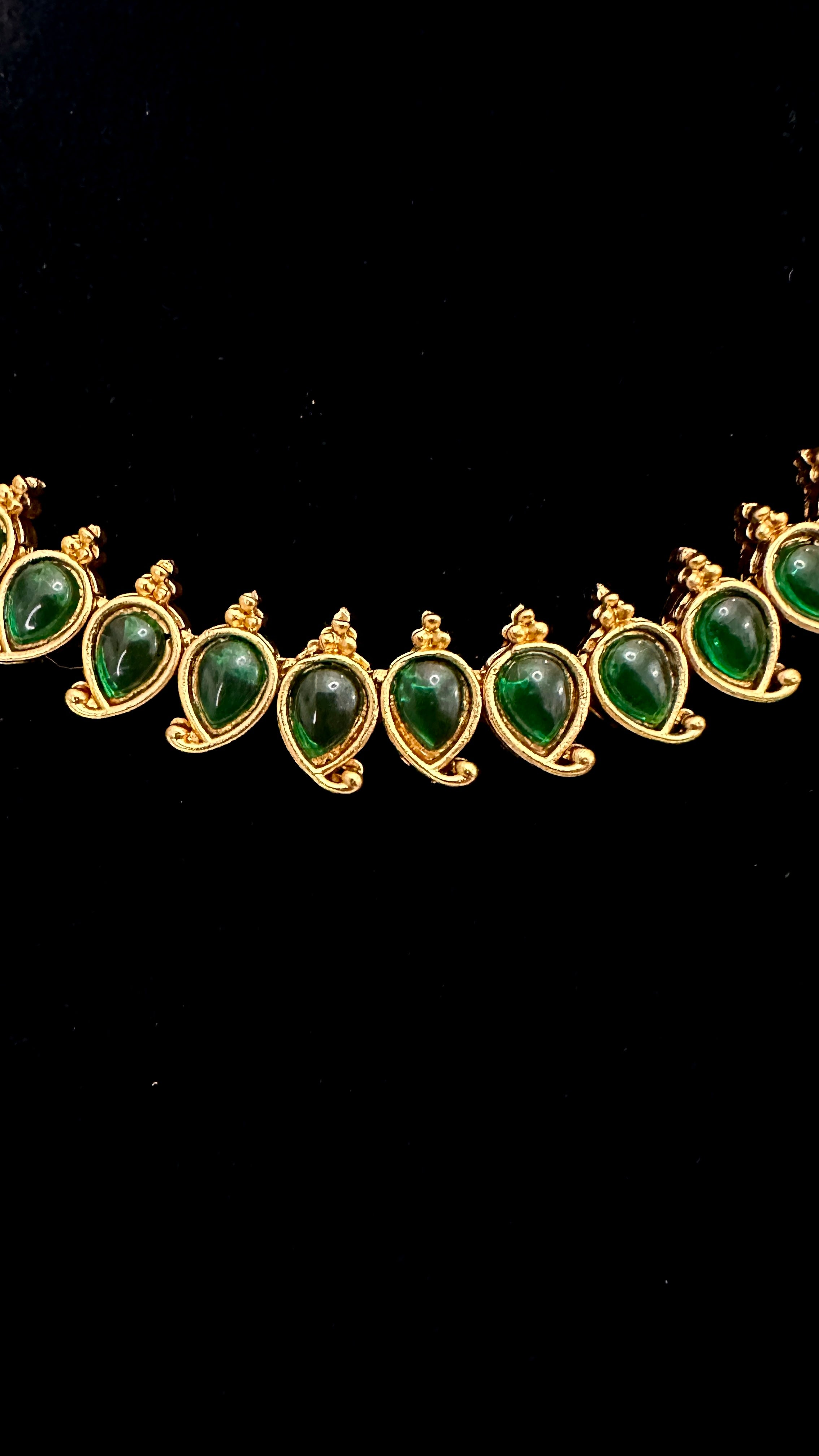 Green Mango Necklace Set